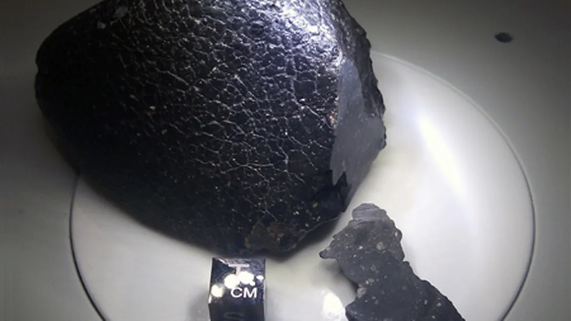 Meteorit de 18 kilograme, descoperit în Antarctica