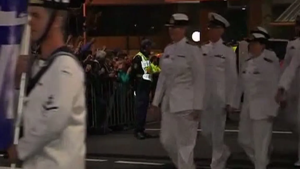 Mardi Gras la Sydney: Soldaţii gay au participat la paradă în uniforme, pentru prima dată VIDEO