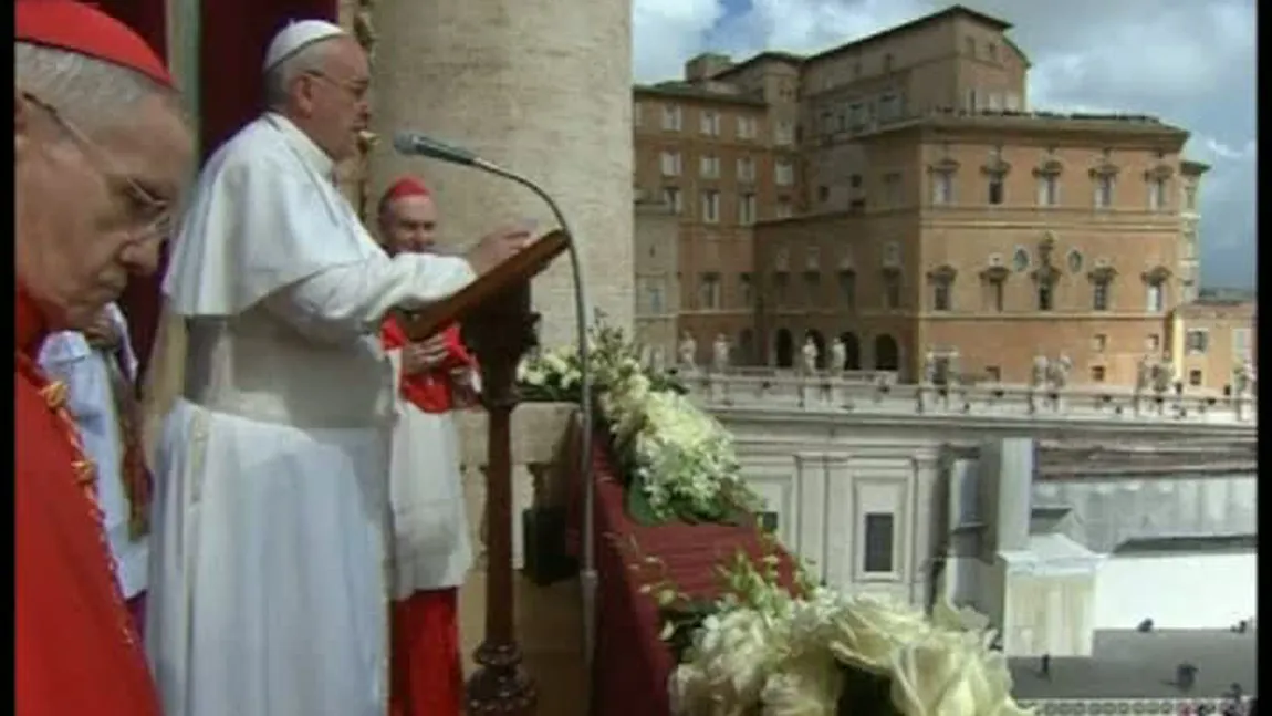 Papa Francisc a rupt din nou tradiţia şi nu a rostit 