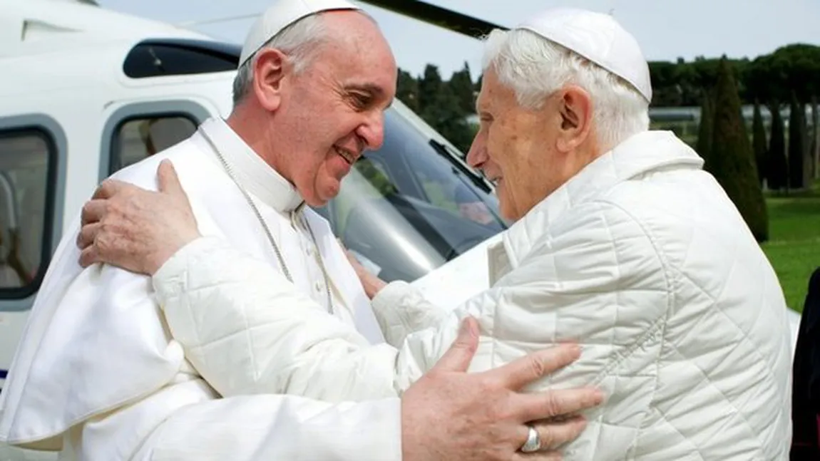 Papa Francisc şi Benedict al XVI-lea au discutat despre problemele Bisericii Catolice