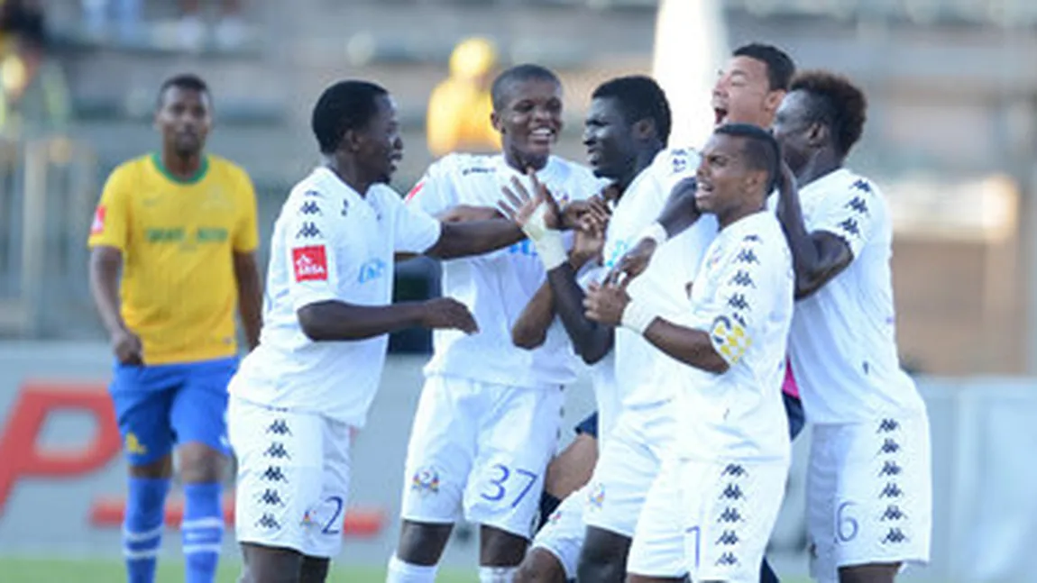 Reuşită fenomenală în campionatul Africii de Sud. Golazo de la 70 de metri VIDEO