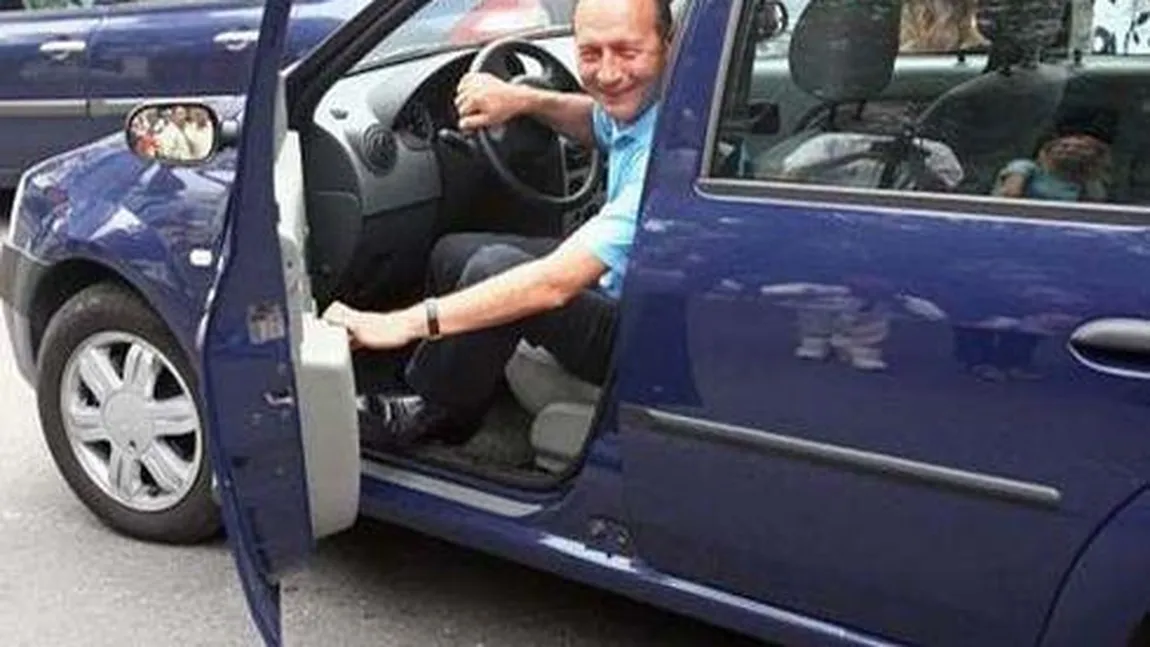 Băsescu: Am acasă Ford B-Max, dar nu îl conduc, ca să nu fac ce am făcut cu Logan-ul VIDEO