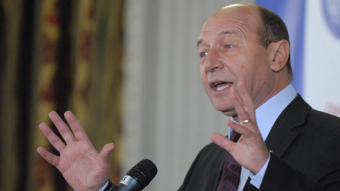 Traian Băsescu: Povestea că FMI impune României programul este la fel ca cea cu 
