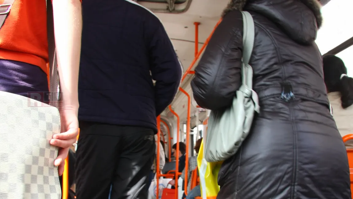 Ce trebuie să ştii dacă eşti furat în autobuz. Cum îţi poţi recupera bunurile