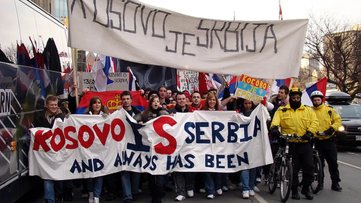 Etnicii sârbi din Kosovo denunţă acordul şi cer supunerea acestuia unui referendum în Serbia