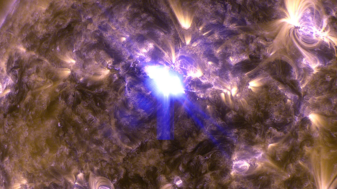 Cea mai puternică erupţie solară din acest an a avut loc joi. Imagini uimitoare VIDEO