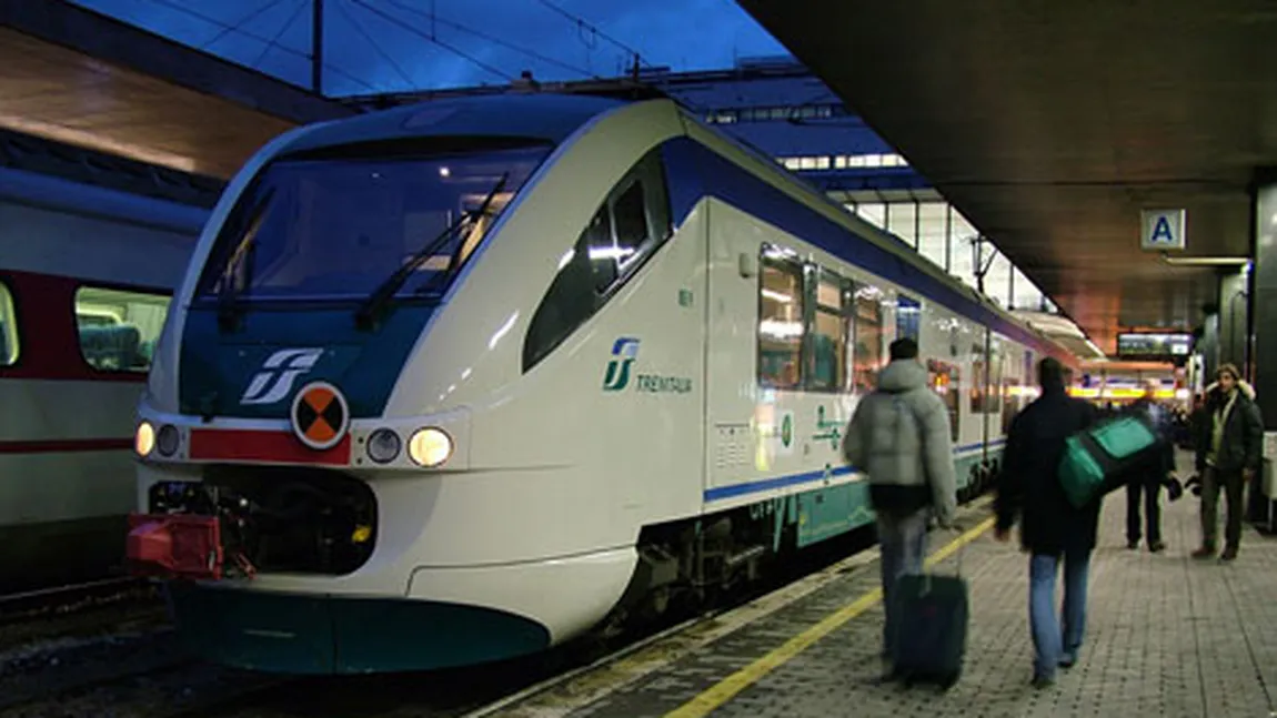 Tren deraiat în ITALIA: Patru sau cinci pasageri au fost răniţi