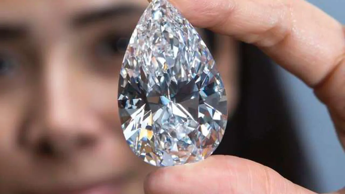 Cel mai mare diamant pur incolor din lume a fost vândut. Află preţul RECORD obţinut