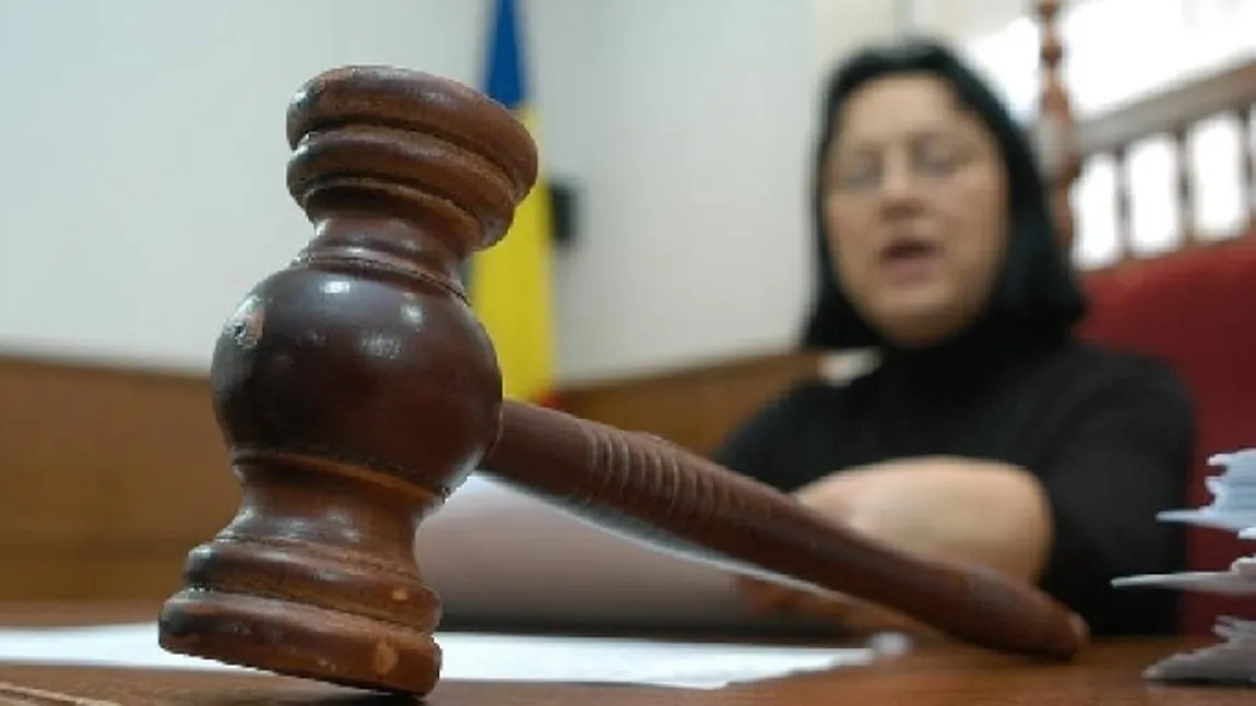 Judecătoarea Viorica Dinu, arestată preventiv pentru corupţie, vrea să demisioneze din magistratură