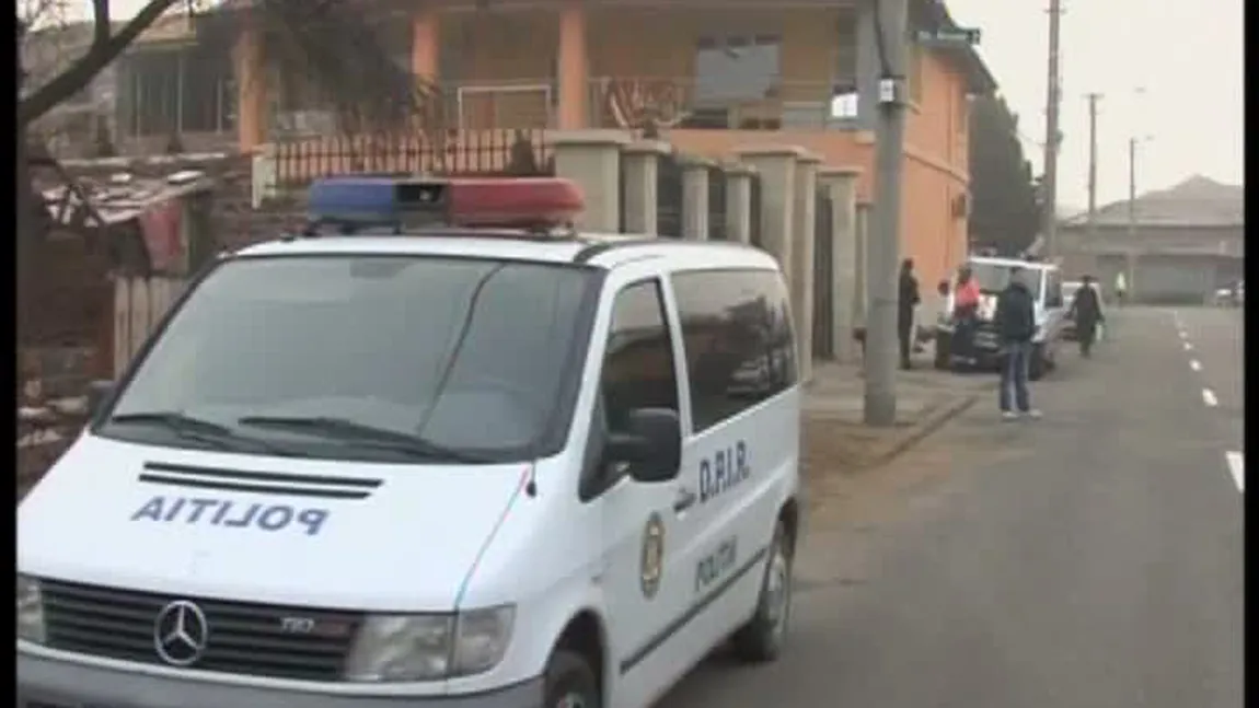 PERCHEZIŢII de amploare la CLANURILE VIOLENTE din Buzău. 12 persoane, duse la audieri