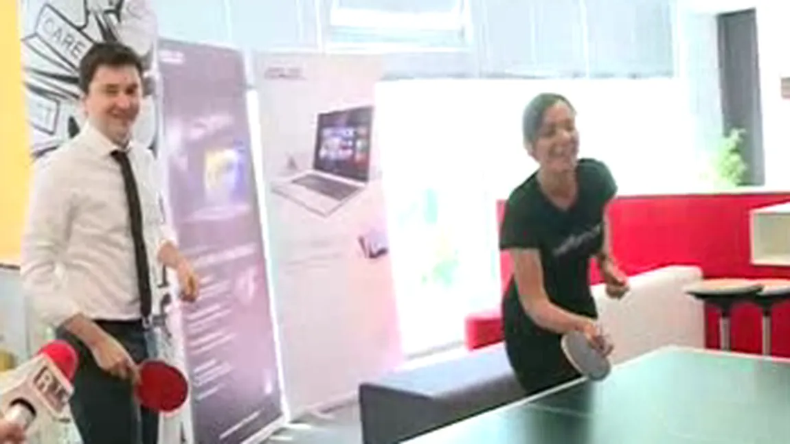 Biroul viitorului există în Bucureşti: masă de ping-pong, sac de box şi tobe pentru angajaţi VIDEO