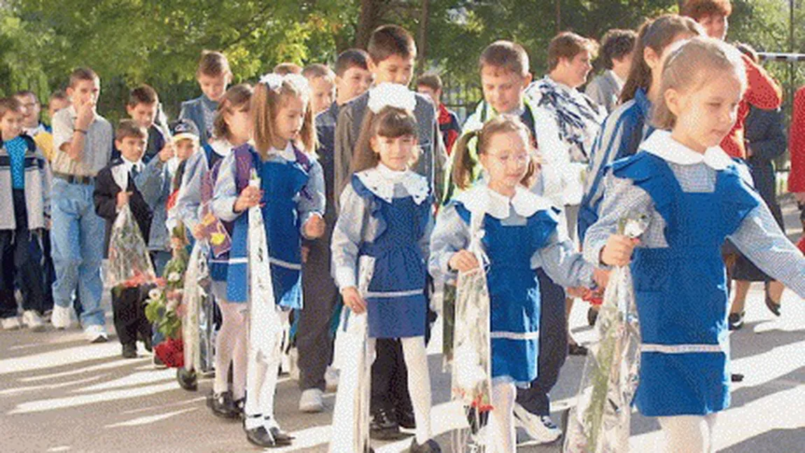 SE SCHIMBĂ STRUCTURA ANULUI ŞCOLAR 2013 - 2014. Vezi propunerea Ministerului Educaţiei