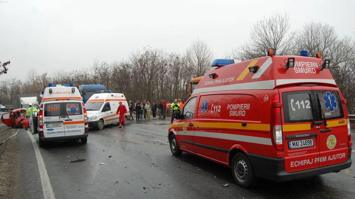 Accident GRAV în Arad: Trei persoane au murit, iar alte două au fost grav rănite