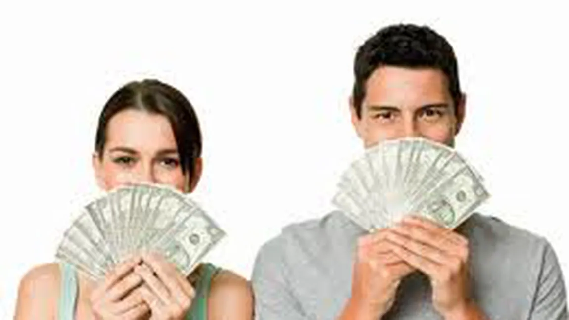 Cum gestionezi banii în relaţie. Vezi ce greşeli financiare comit cuplurile