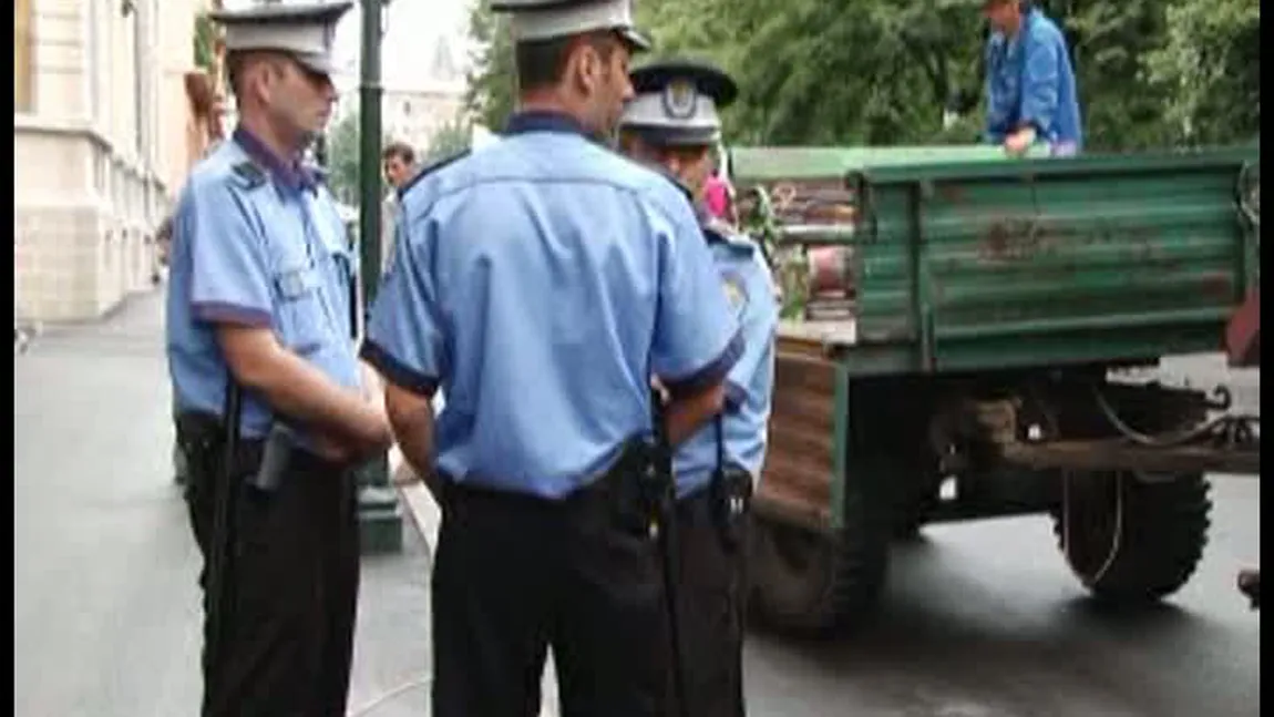 Mihai Stănişoară, EVACUAT cu tractorul din sediul de parlamentar VIDEO