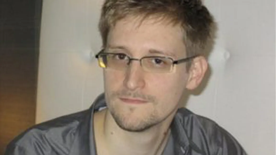 Edward Snowden, primit cu braţele deschise în America de Sud. Ecuadorul i-a dat permis de trecere