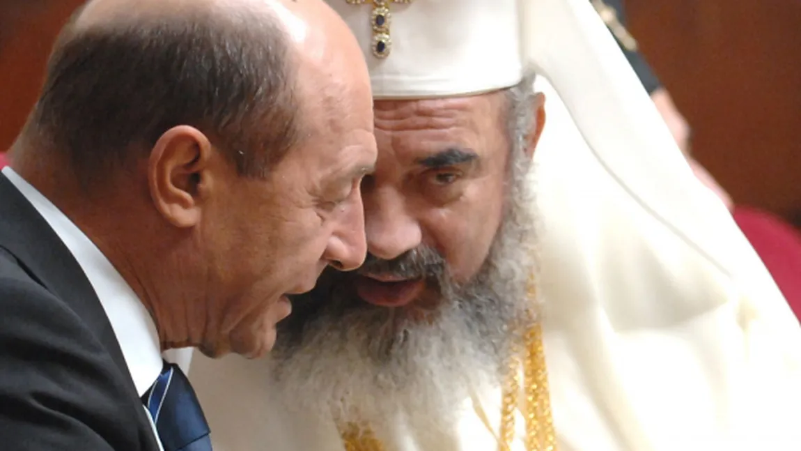 Patriarhul Daniel, sărbătorit şi felicitat de Traian Băsescu şi Crin Antonescu