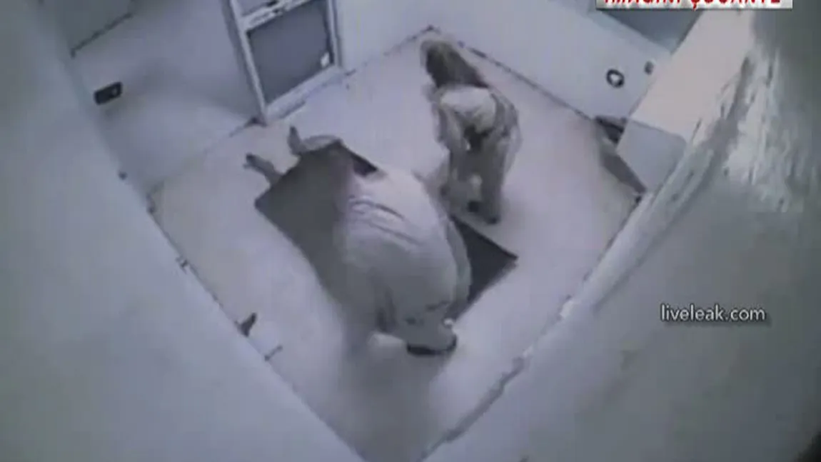 Un deţinut american a fost lăsat să moară cu zile în celula lui. Nu i s-a dat nici apă să bea VIDEO