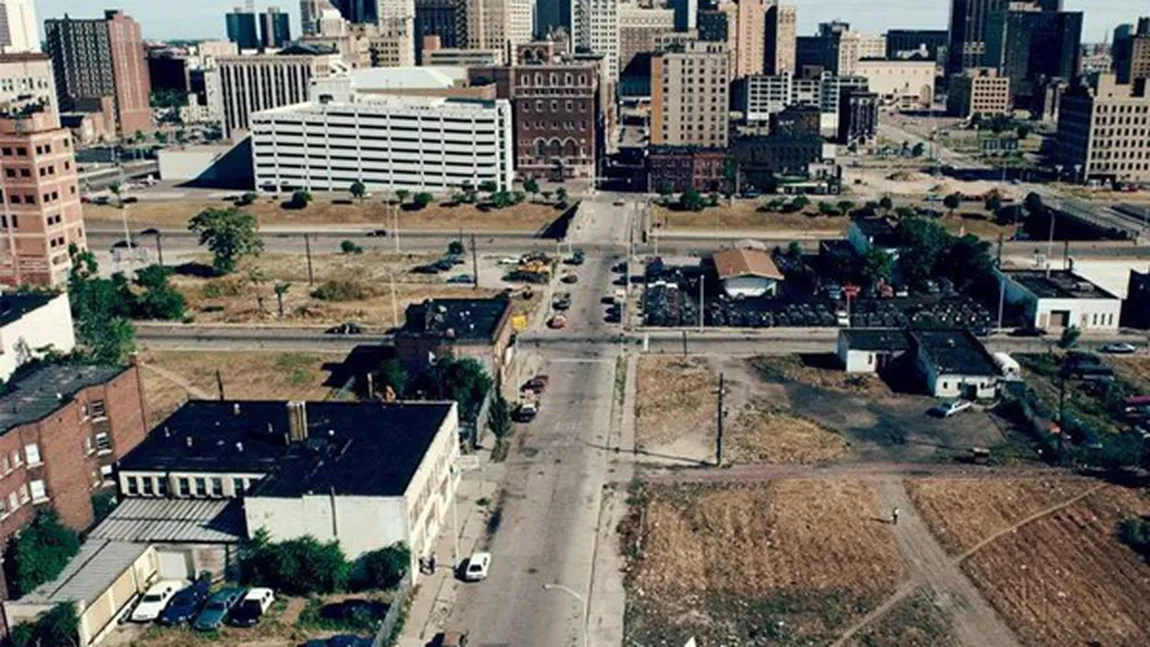 Oraşul Detroit, în FALIMENT. Cum a decăzut capitala mondială a autoturismelor