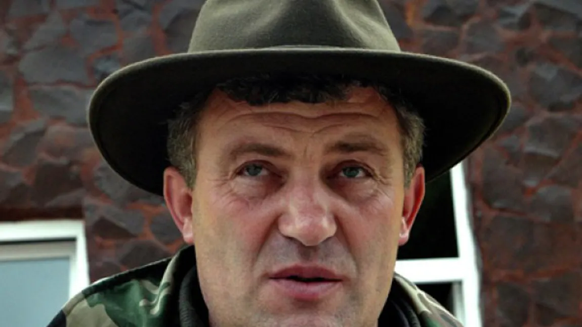 Primarul din Zărand (Arad), reţinut pentru că a primit peste 11.000 de euro mită, arestat