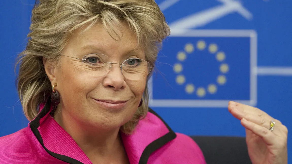 Viviane Reding cere dizolvarea troicii formate din CE, BCE şi FMI