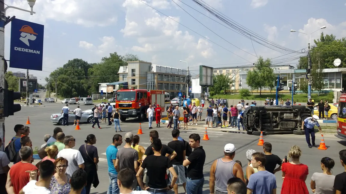 ŞTIREA TA: Accident grav în Craiova FOTO