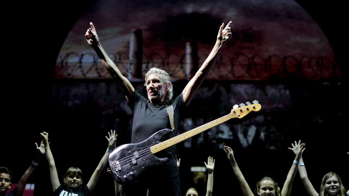 Roger Waters s-a întâlnit cu militari români răniţi grav în misiunile din Irak şi Afganistan