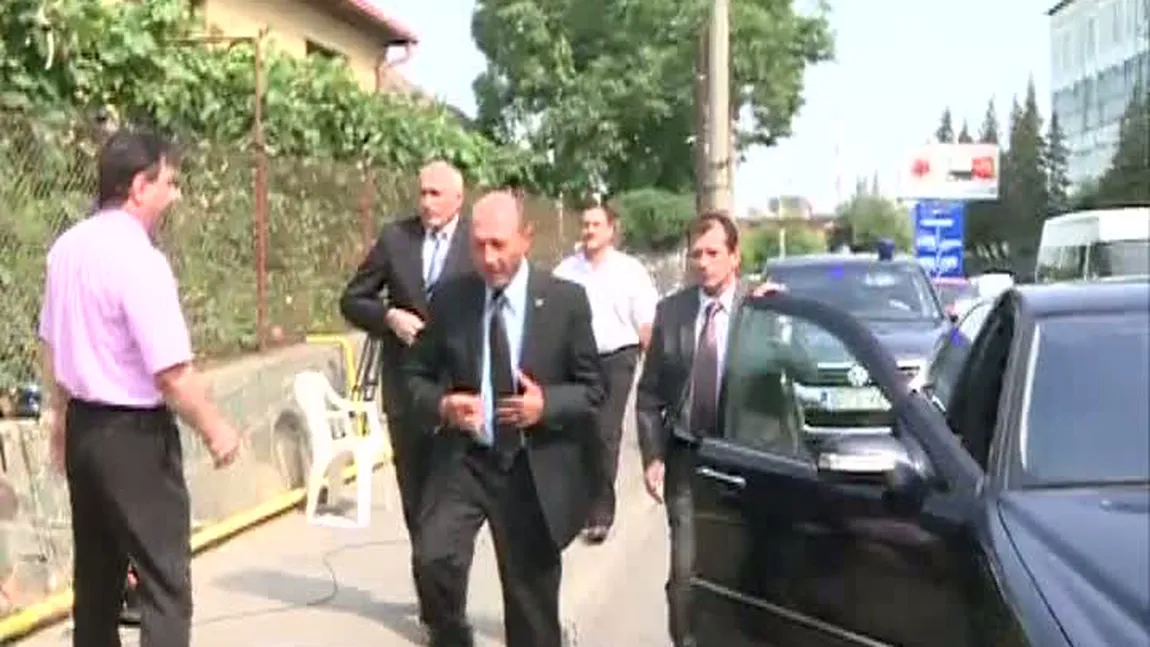 Traian Băsescu, la căpătâiul lui Florin Cioabă VIDEO