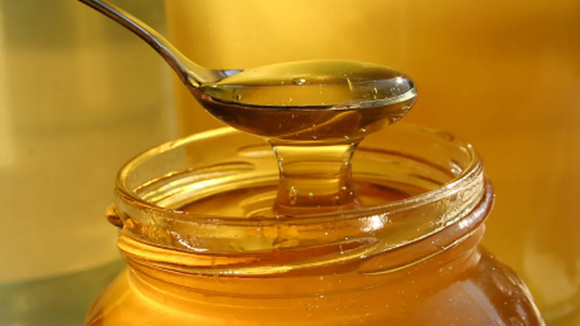 Întrebuinţările surprinzătoare ale mierii pentru frumuseţe