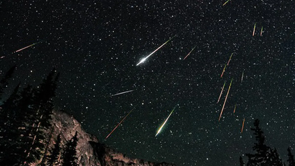 Cea mai spectaculoasă ploaie de stele a anului, Perseidele, poate fi văzută pe cerul României