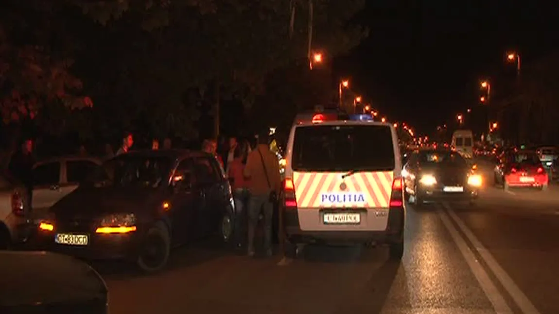 Stradă cu ghinion. Două accidente s-au petrecut în doar câteva minute la câţiva metri distanţă