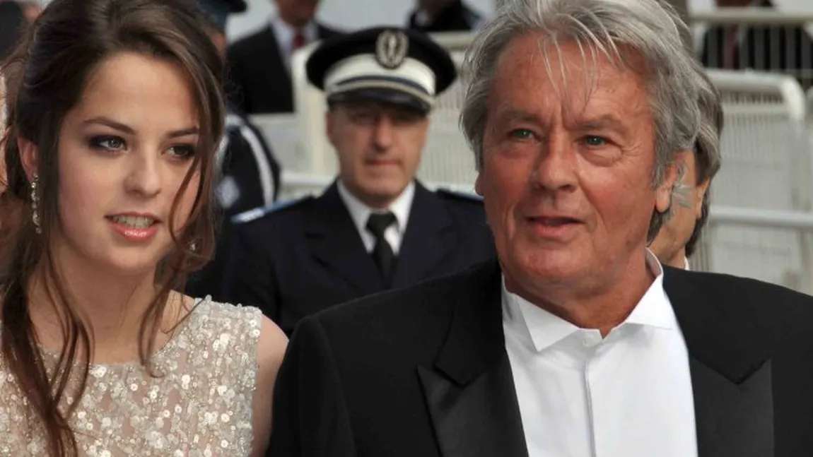 Alain Delon a fost internat în spital