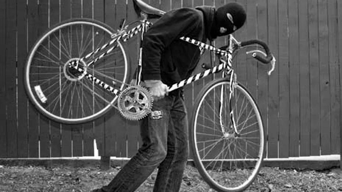 Cel mai sensibil INFRACTOR. Gestul pe care l-a făcut un hoţ după ce a furat o bicicletă