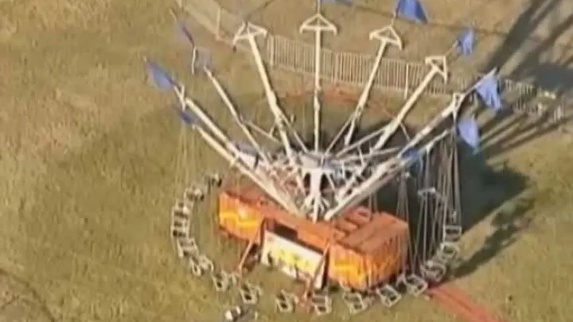 ACCIDENT DRAMATIC într-un parc de distracţii din SUA. 13 copii, răniţi după ce au căzut din carusel VIDEO