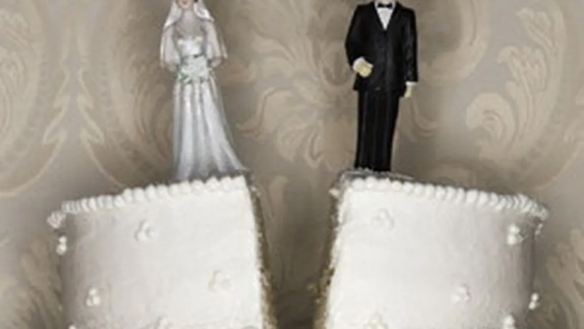 Românii divorţează pe capete: Nu o să îţi vină să crezi câte CUPLURI se despart în fiecare lună