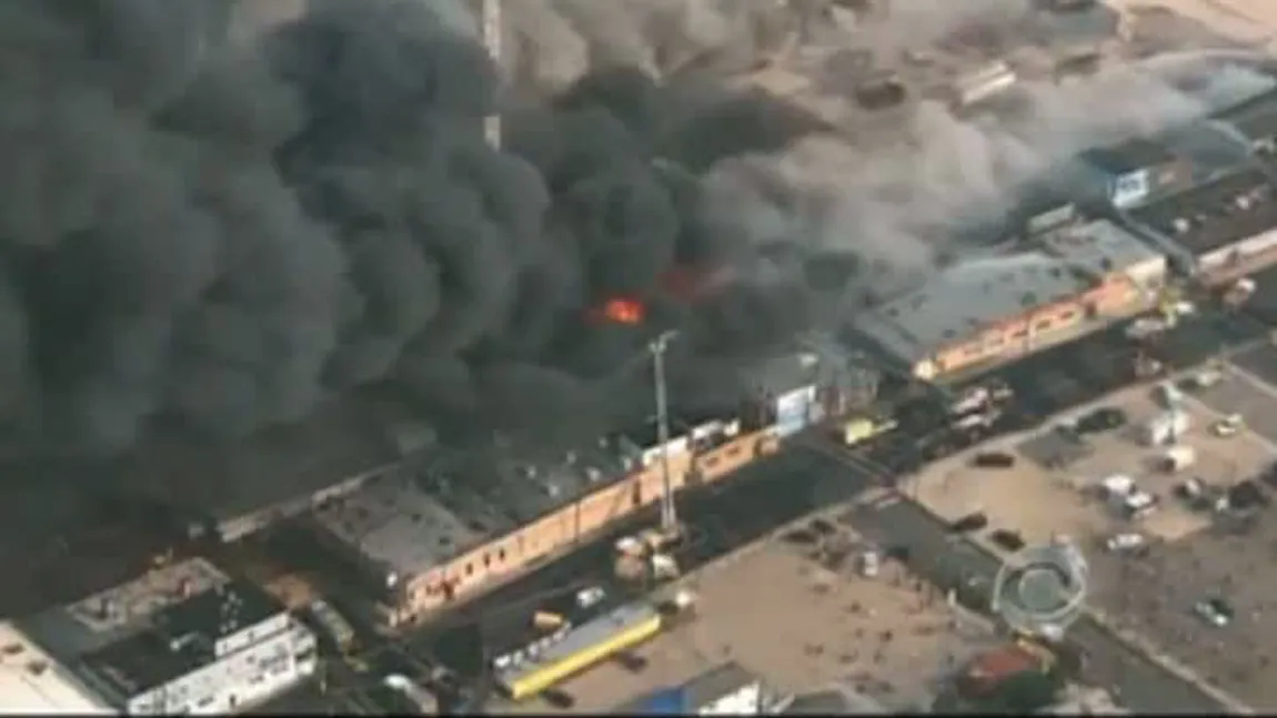 Promenadă la Atlantic în New Jersey, devastată de un incendiu după un an de la uraganul Sandy VIDEO
