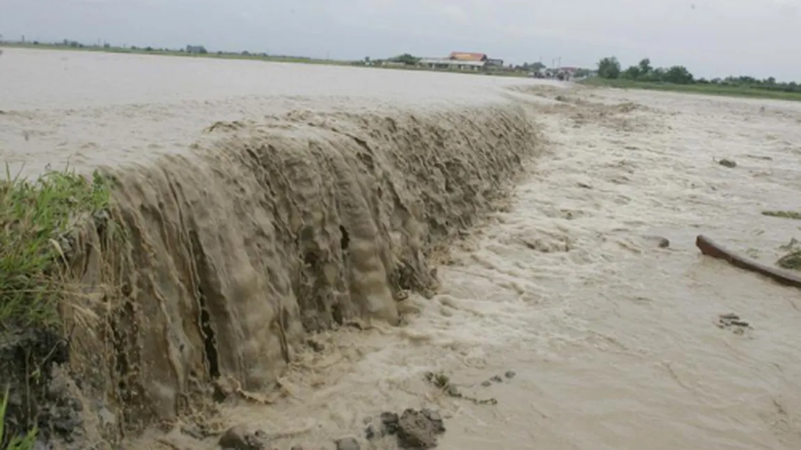 Inundaţii au avut loc în sudul şi centrul Republicii Moldova, inclusiv la Chişinău