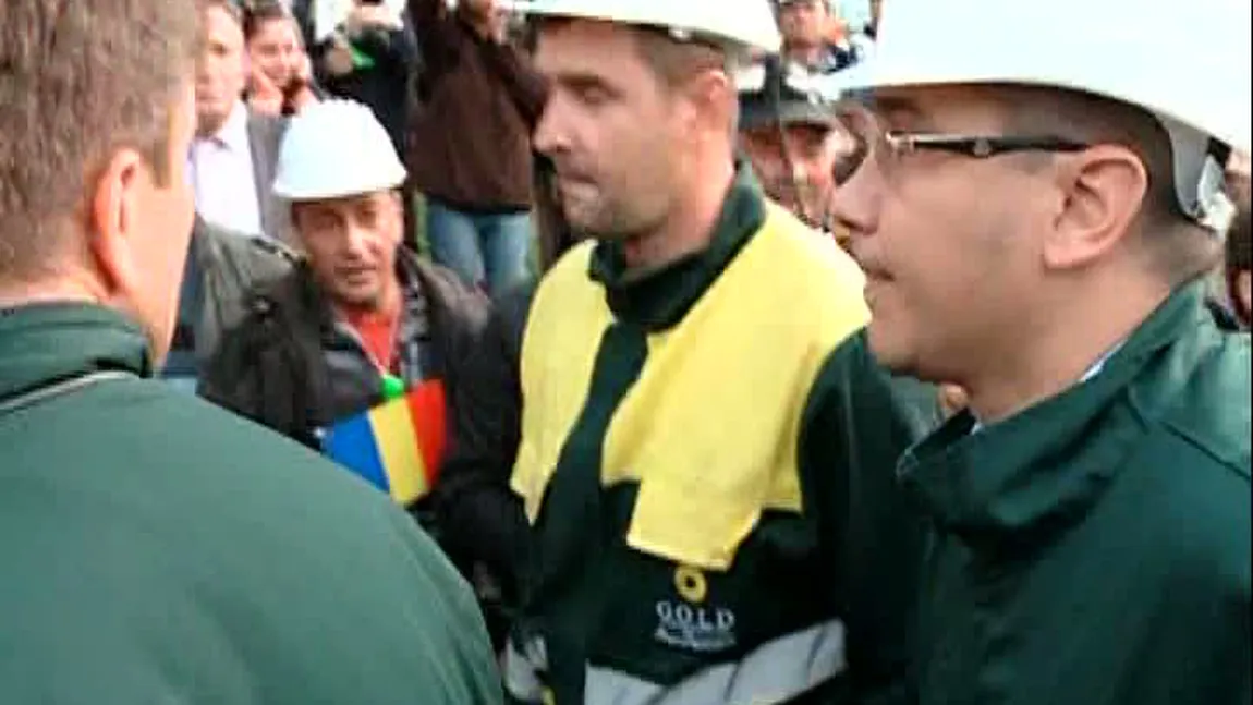 Minerii de la Roşia Montană au ieşit din subteran împreună cu premierul Victor Ponta