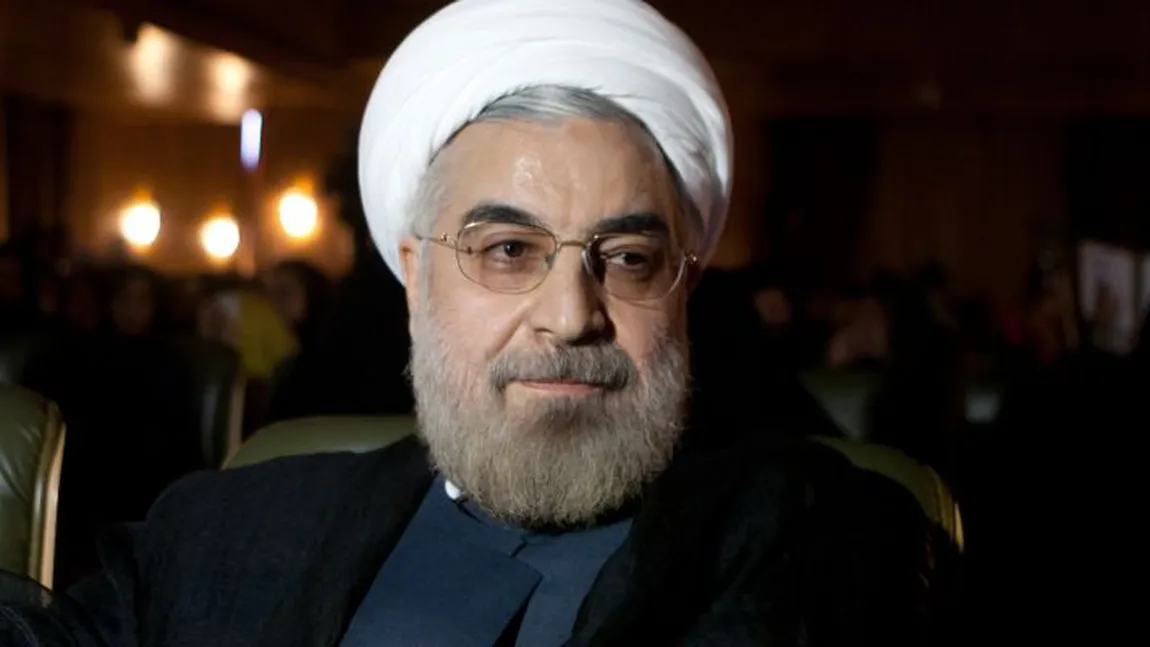 Preşedintele Iranului, atacat cu un pantof de un militant islamist