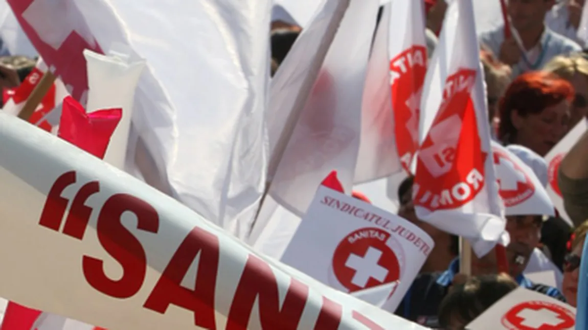 Peste 150 de angajaţi din sistemul sanitar au protestat la Ministerul Sănătăţii