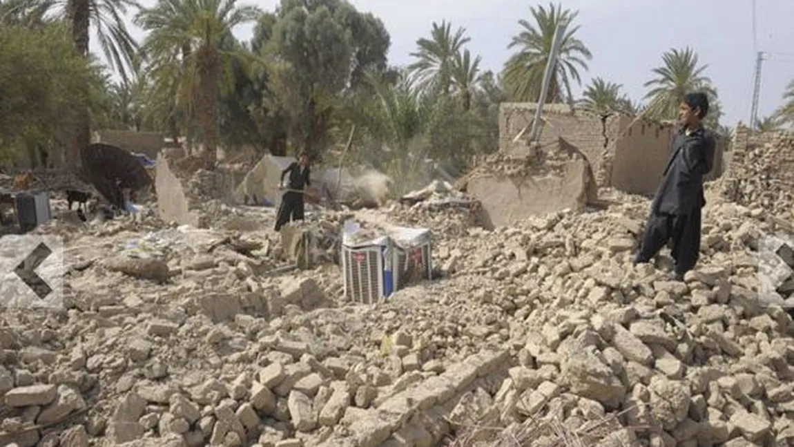 Cutremurul din Pakistan a făcut 328 de morţi şi a format o NOUĂ INSULĂ în Marea Arabiei VIDEO