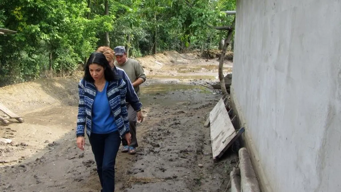 Ana Birchall se implică în rezolvarea situaţiei celor afectați de inundaţii din Zorleni