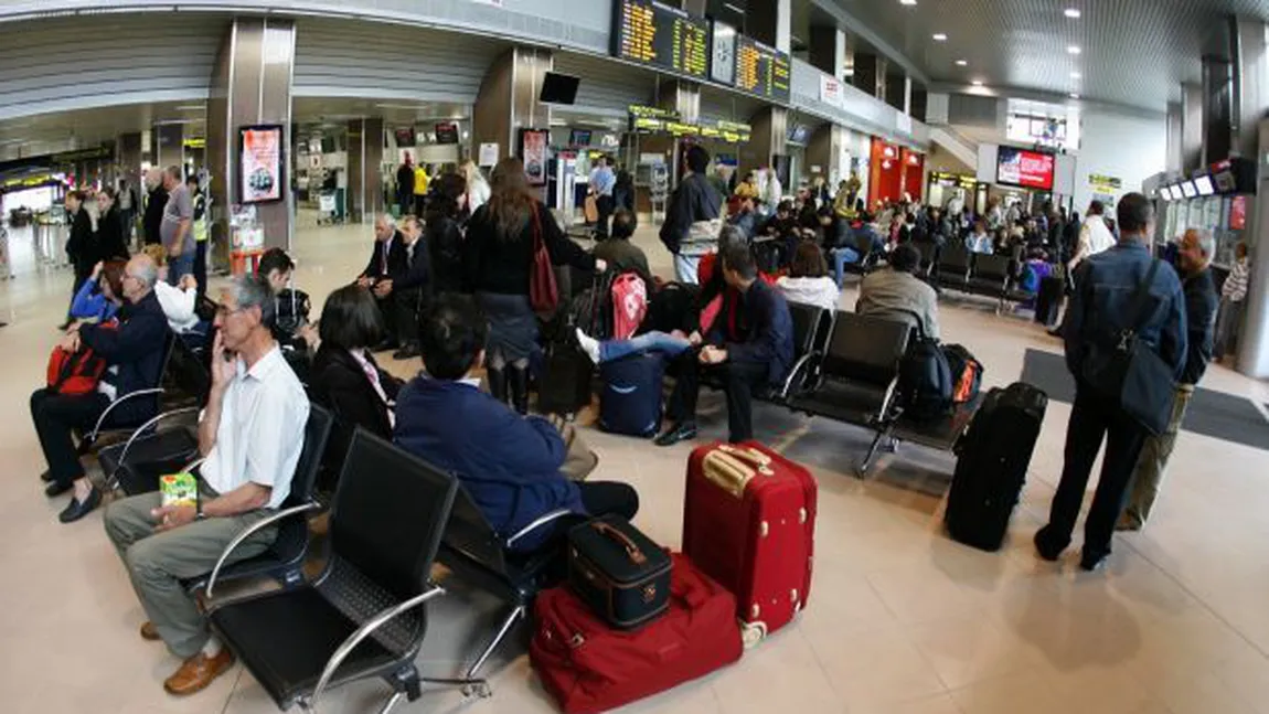 Avion depresurizat, care venea de la Bruxelles, a aterizat în siguranţă pe Aeroportul 