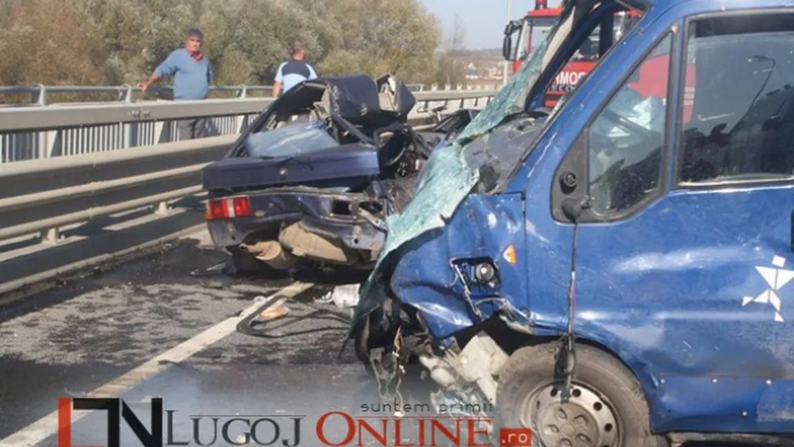 Accident grav pe centura Lugojului. Două maşini s-au ciocnit frontal, o femeie a murit