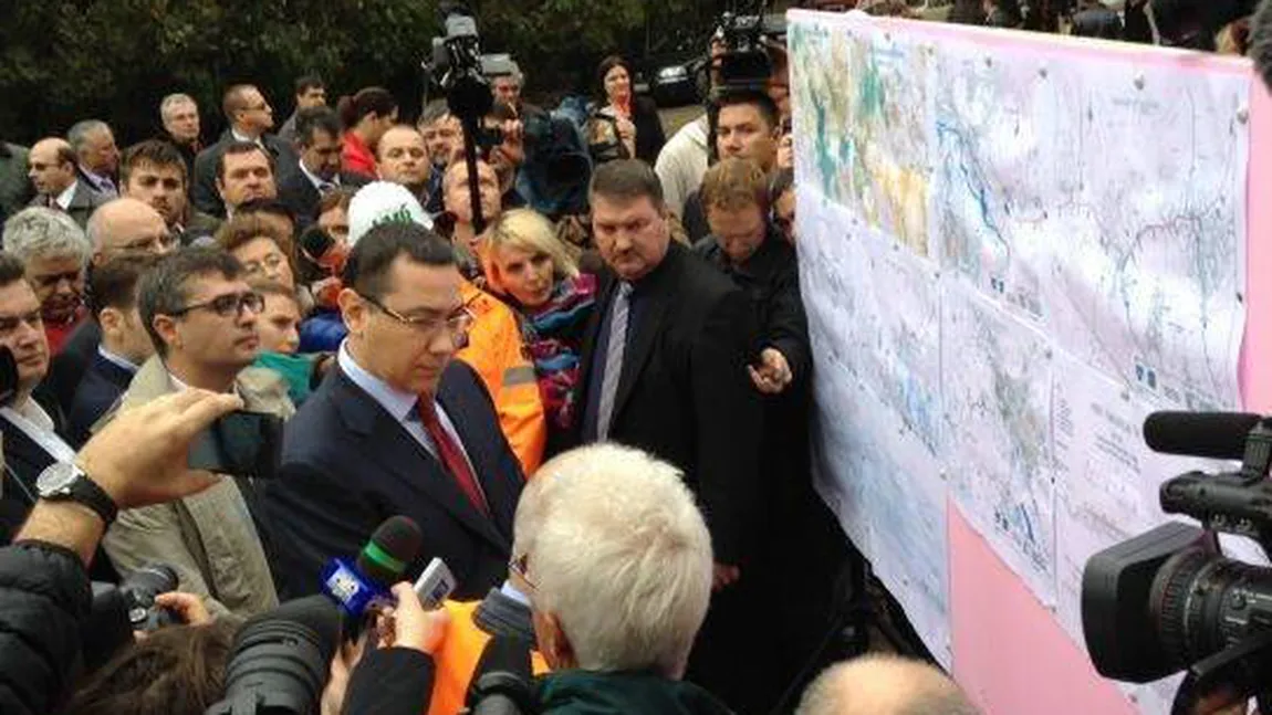 Ponta: Este ruşinos ca în România să existe drum naţional de pământ