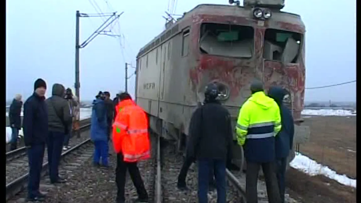 Traficul feroviar între gările Craiova şi Drobeta Turnu Severin, întrerupt după ce un vagon a deraiat