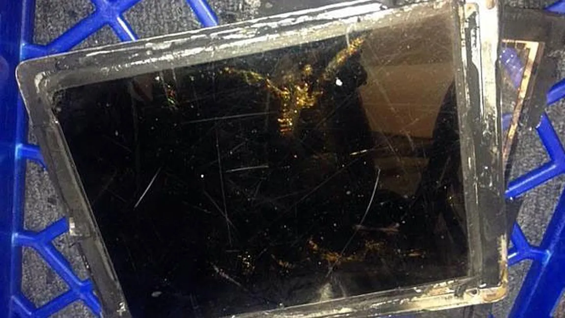 Un iPad Air a explodat într-un magazin Vodafone