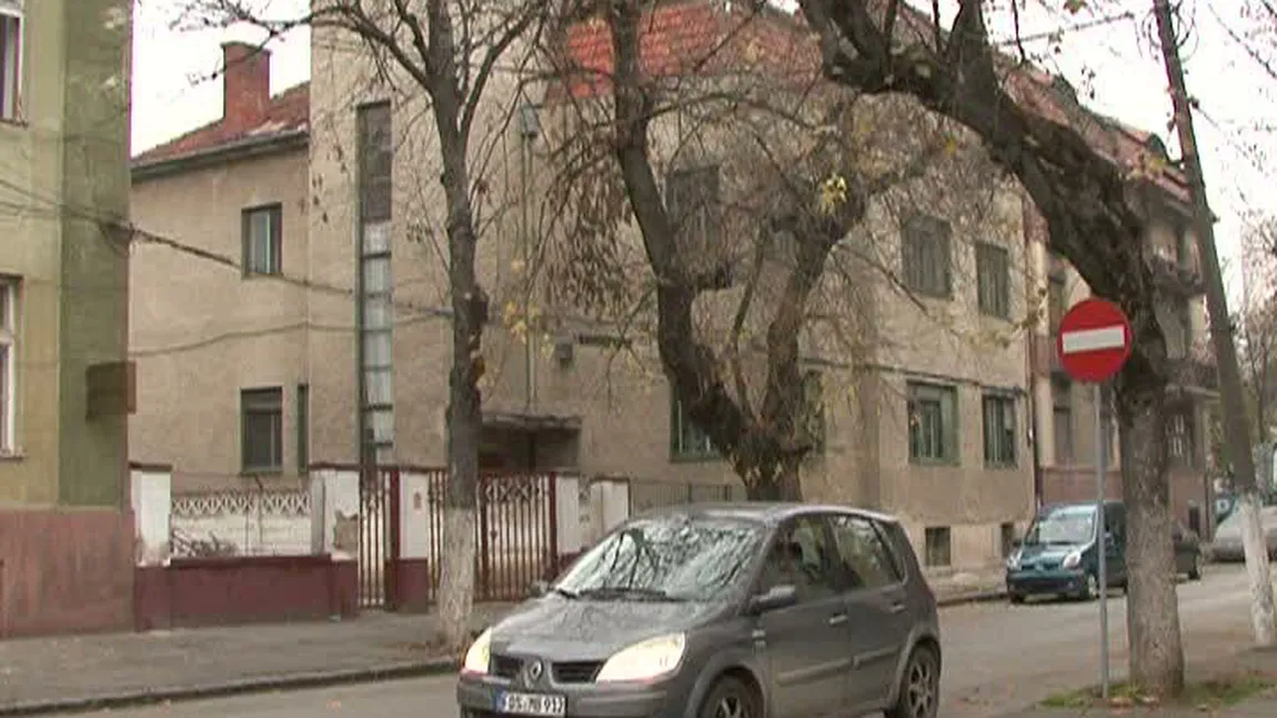 Angajaţi ai primăriei din Timişoara, cercetaţi penal pentru că au ajutat clanurile de romi în afaceri ilegale