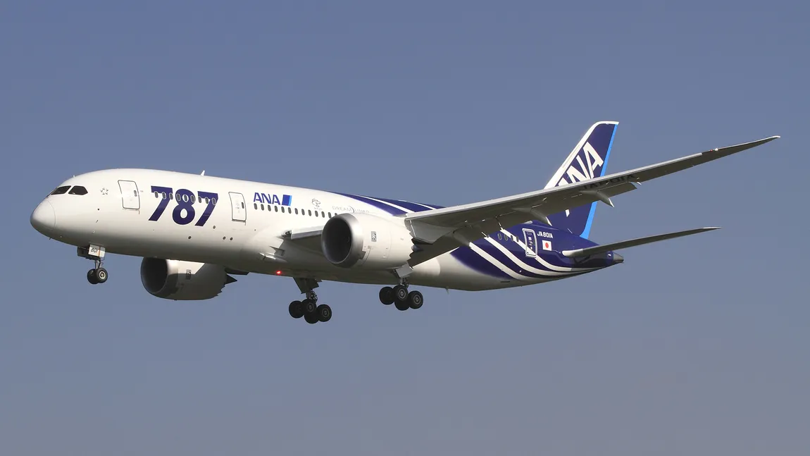 AVERTISMENT Boeing: Probleme cu motoarele Dreamliner
