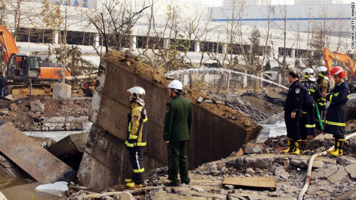 TRAGEDIE în China, după ce o conductă de petrol a explodat. 44 de persoane au murit